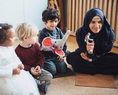 Eltern gestalten die “Lilo Lausch Zeit” im Kinderhaus Schwalbacher Straße aktiv mit 1