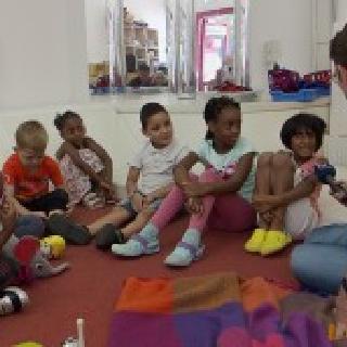 hr4_über_Lilo-Lausch_im_Kinderhaus_am_Buegel-300x171.jpg